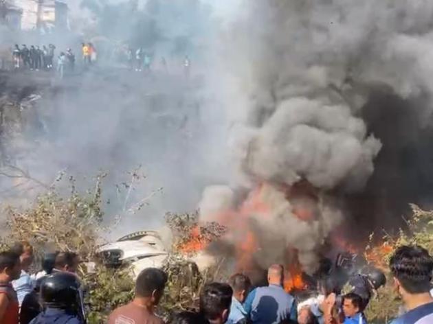 Nepal, precipita aereo: governo dichiara lutto nazionale in memoria dei 72 morti