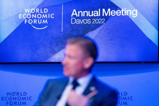Ambientalismo, il paradosso dei padroni di Davos coi loro jet super-inquinanti