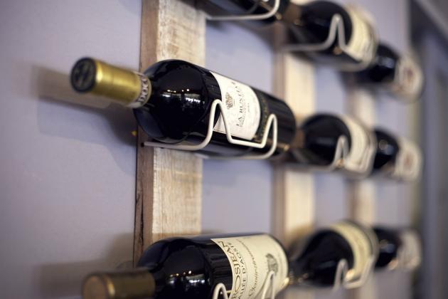 Vino, sulle etichette "nuoce alla salute": anche Madrid e Parigi si uniscono alla rivolta dei produttori italiani