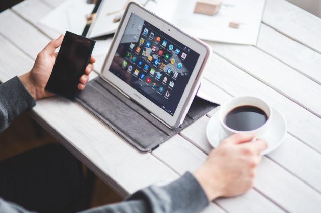 Gartner,  spedizioni di dispositivi: possibile calo del 4,4 % nel 2023 per un totale di 1,7 miliardi di unità