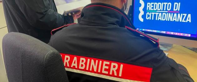 Reddito di cittadinanza, anche i Casamonica e gli Spada tra i "furbetti": truffa da oltre 430mila euro