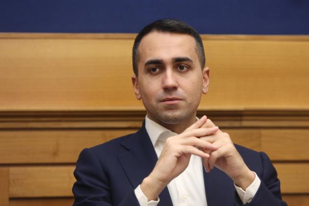 Qatargate, le pressioni di Panzeri su Borrell per sfilare a Di Maio la nomina Ue