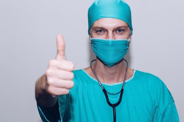 Ultimi giorni di campagna elettorale in Lombardia. Parliamo di sanità