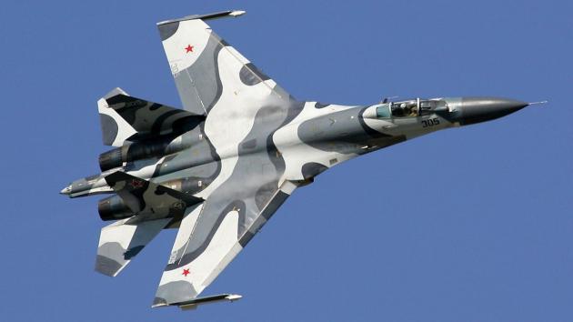 Usa, intercettati 4 aerei da guerra russi tra cui bombardieri Tu-96 Bear-H e un caccia Su-35 vicino all'Alaska
