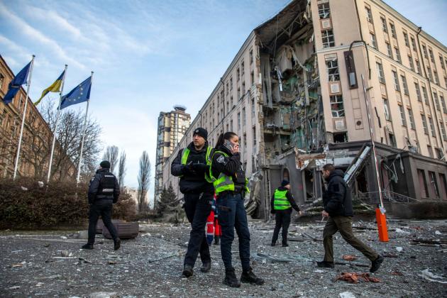Ucraina, allarmi antiaerei nella notte in tutto il Paese. Palloni spia su Kiev