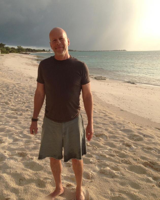 Bruce Willis, malattia rivelata dalla famiglia: "Affetto da demenza frontotemporale. Non esistono cure"