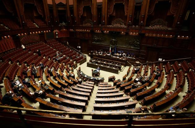 Milleproroghe 2023, fiducia alla Camera con 198 sì e 128 no, cosa cambia: mutui, smart working
