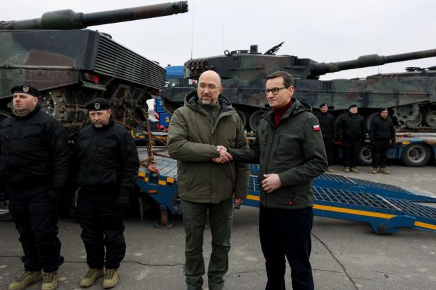 Ucraina, arrivati a Kiev i carri armati Leopard 2 dalla Polonia.  Andrzej Duda: " Ne invieremo altri"