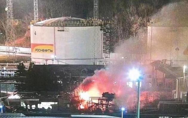 Ucraina, Cremlino: "Attacchi con droni su città russe". Un velivolo precipita a 100 km da Mosca