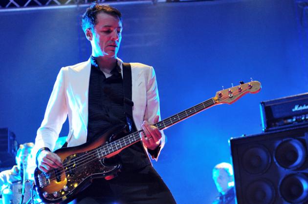 Addio a Steve Mackey, morto il bassista della band inglese dei Pulp. Aveva 56 anni