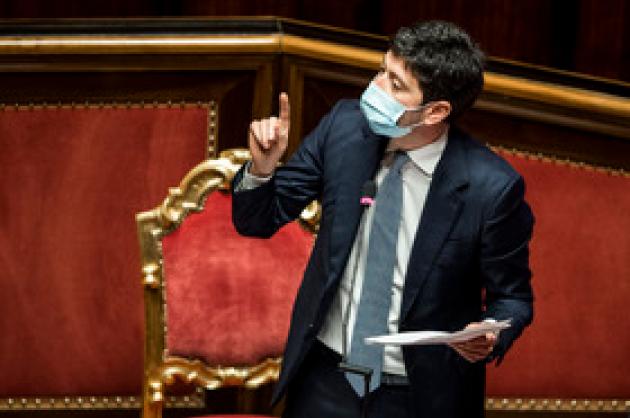 Inchiesta Covid procura di Bergamo, le chat di politici e Cts: "Fare tamponi a tutti adesso è la cazz... del secolo"