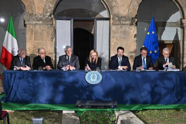 Consiglio dei Ministri a Cutro, Meloni: "Noi volevamo dare una segnale simbolico e concreto" DIRETTA