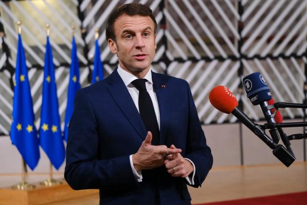 Riforma delle pensioni, Macron affronta 2 mozioni di sfiducia. Le Pen: "Governo gioca con cerini a una pompa di benzina"