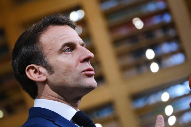 Riforma pensioni in Francia, Macron: "Non avrei voluto farla ma è necessaria"