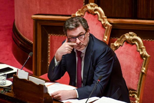Manovra, Giorgetti: "Fondi per sanità e rinnovo contratti, difficile +1% Pil nel 2024, rendite catastali in aumento per ristrutturazioni con bonus"