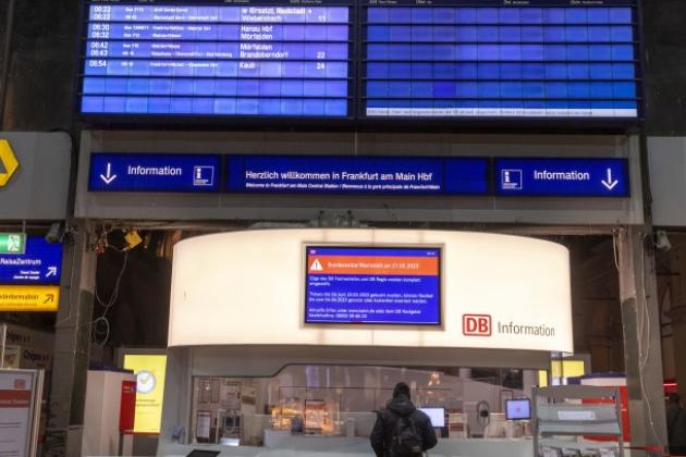Sciopero Germania 27 marzo 2023, tutto fermo: dai voli ai treni. Chiesti salari più alti