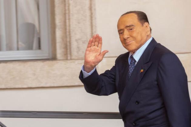 Berlusconi dimesso dal San Raffaele: domani a processo per processo "Escort" a Bari