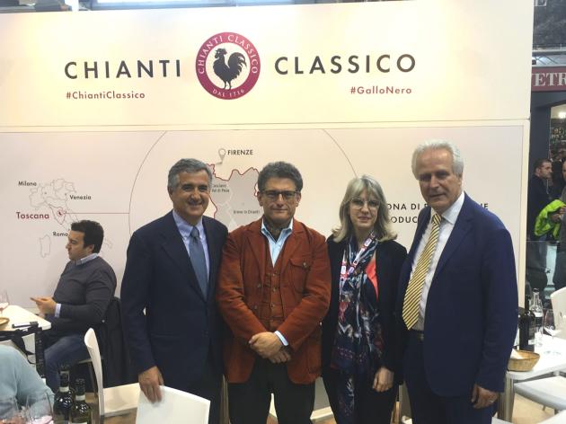 Giani da Vinitaly invece dell'incontro con le associazioni autistiche, che accusano: "Ci ha umiliati"
