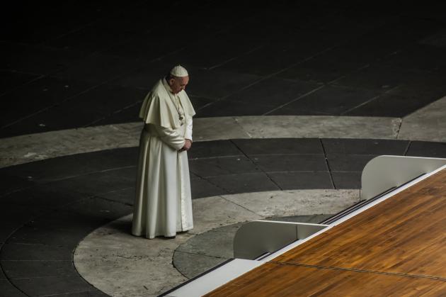 Papa Francesco non sarà alla Via Crucis per il troppo freddo: la seguirà da Santa Marta
