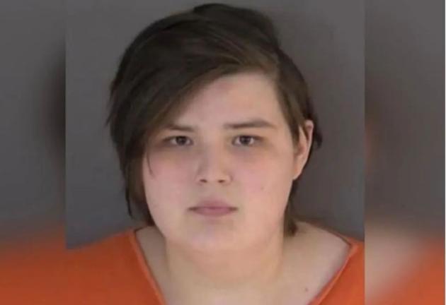 Usa, Arrestato ragazzo trans di 19 anni. Pianificava attentati in scuole e chiese