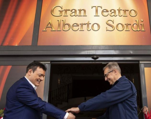 Grande emozione e interesse per  la mostra fotografica "Alberto Sordi segreto" 