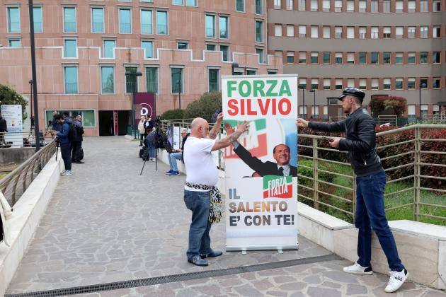 Per Berlusconi 'costante miglioramento'. Zangrillo: 'Non può ancora alzarsi'
