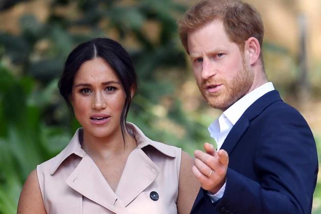 Incoronazione di Carlo III, Buckingham Palace: “Harry sarà presente”. Ma Meghan resterà negli Usa