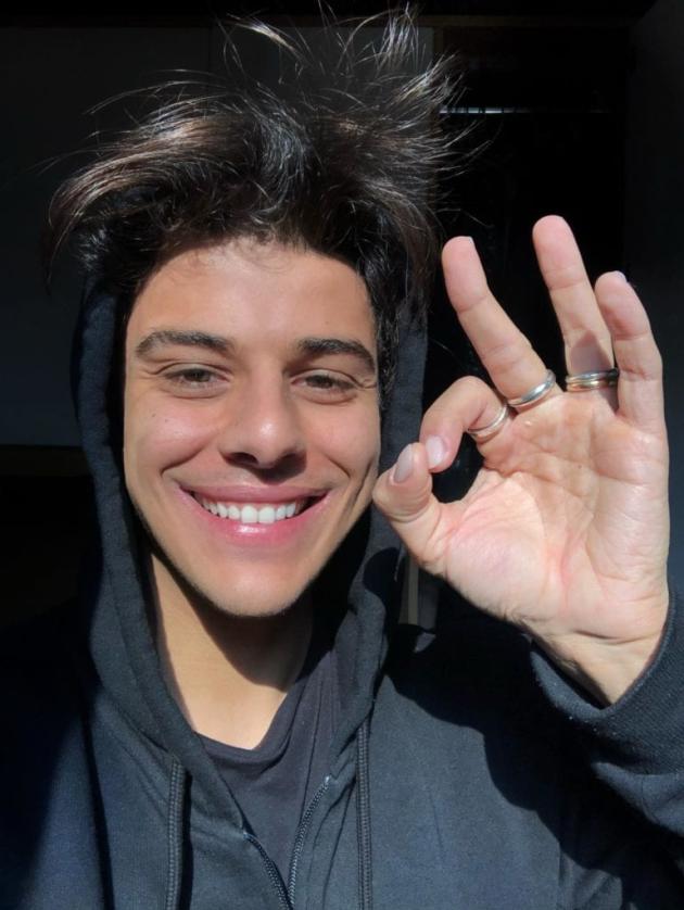 Michele Merlo, cantante di Amici 16, colpito da emorragia cerebrale. Ricoverato i rianimazione