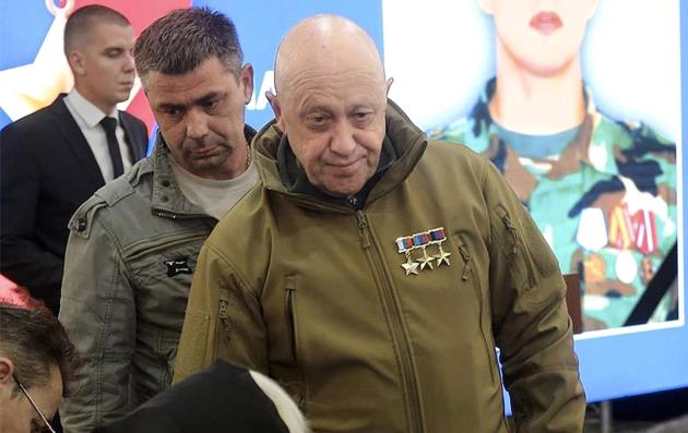 Sudan, Prigozhin (gruppo Wagner) si offre come mediatore nella guerra: "Pronto a inviare aerei con medicinali"