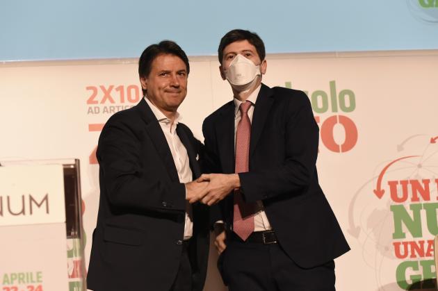 Inchiesta Covid, Giuseppe Conte e Roberto Speranza saranno interrogati il 10 maggio: l'accusa è di omicidio ed epidemia colposi