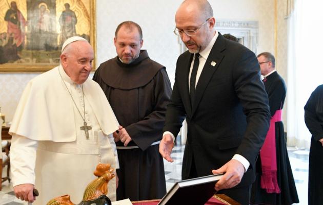 Primo ministro ucraino Denys Shmyhal ricevuto in udienza dal Papa: "L'aspettiamo a Kiev"