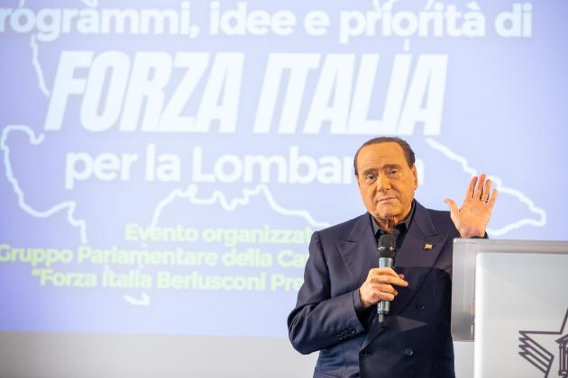 Mafia: legale Berlusconi, denuncia contro la fuga di notizie