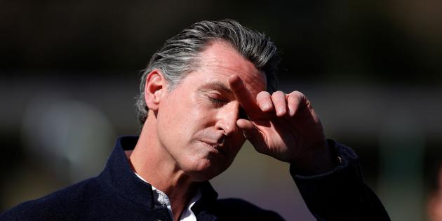 California, 640 miliardi di dollari agli afroamericani come riparazione per la schiavitù. Il governatore democratico rischia il fallimento dello Stato
