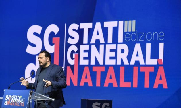 Stati Generali della Natalità, De Palo: "Fare un figlio in Italia è diventato complicato, servono politiche famigliari"