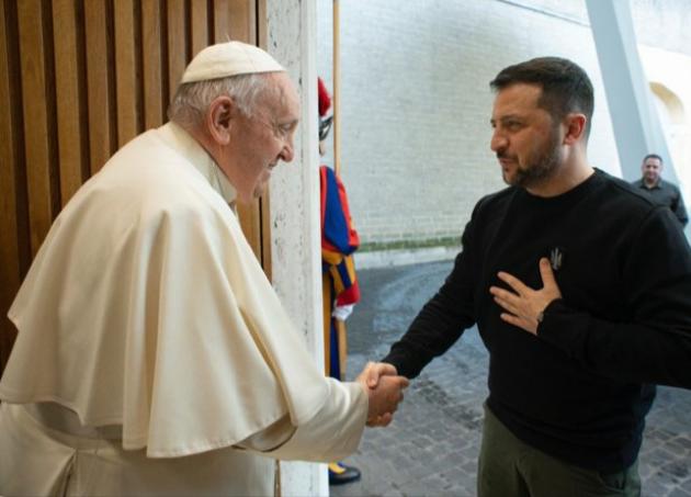 Zelensky a Palazzo Chigi dopo incontro al Quirinale: "Nostra vittoria è pace ma serve giustizia". Mattarella: "Pieno sostegno, non sia una resa"