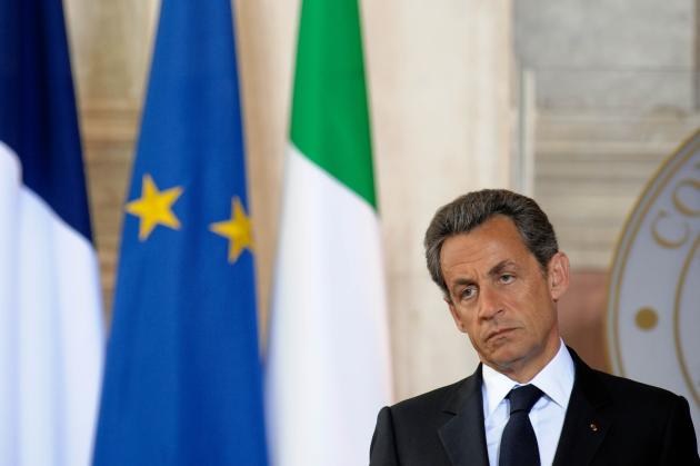 Sarkozy condannato in appello a tre anni di carcere per corruzione e traffico di influenze, uno da scontare