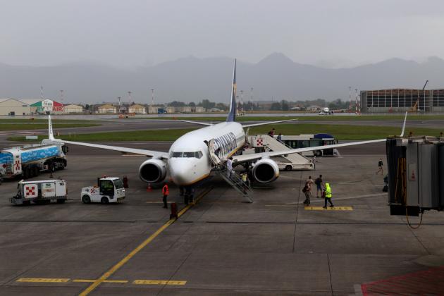 Covid, la Corte Ue boccia gli aiuti di Stato alle compagnie aeree italiane per 130 mln di euro: accolto ricorso di Ryanair