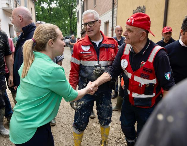 Alluvione Emilia Romagna, Meloni: "Regione locomotiva, se si ferma, a rischio i parametri macroeconomici. Farla ripartire"