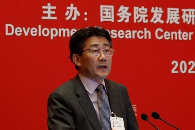 Covid, il virologo cinese George Gao ammette: "Virus fuggito dal laboratorio di Wuhan? Non si può escludere"