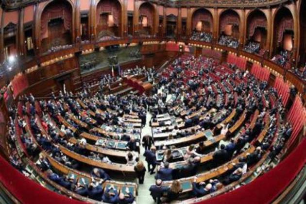 Maternità surrogata, sì della Commissione Giustizia alla legge sul reato universale: testo alla Camera il 19/06