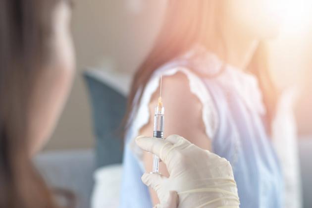 Diabete a 12 anni dopo il vaccino anti-papilloma: causa dei genitori al ministero della Salute. Caso alla Consulta