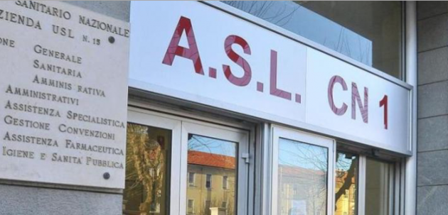 Vaccini Covid, a processo per omissione d’atti d’ufficio il direttore del Servizio di igiene dell’Asl Cuneo 1 Domenico Montù