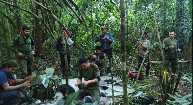 Incidente aereo in Colombia, trovati vivi 4 bambini. Hanno vagato nella giungla per 40 giorni