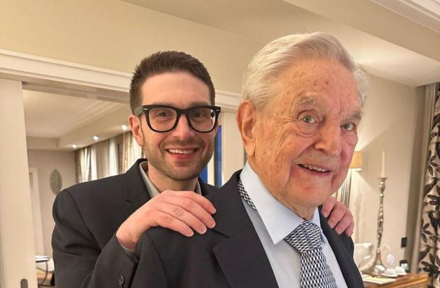 George Soros cede impero miliardario al figlio 37enne Alexander, 'ex' amante delle modelle e della bella vita
