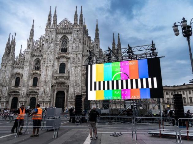 Berlusconi, oggi i funerali di stato: il programma dell'ultimo addio al Cavaliere presso il Duomo di Milano: 