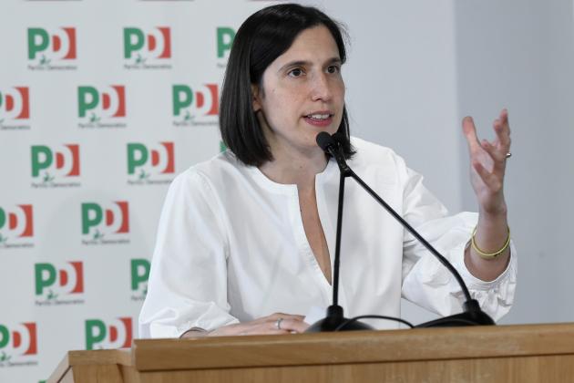 Direzione Pd, Schlein ribadisce: "Ucraina? Supporto anche con 'aiuti militari'" e apre a Grillo: "Da soli non si vince"