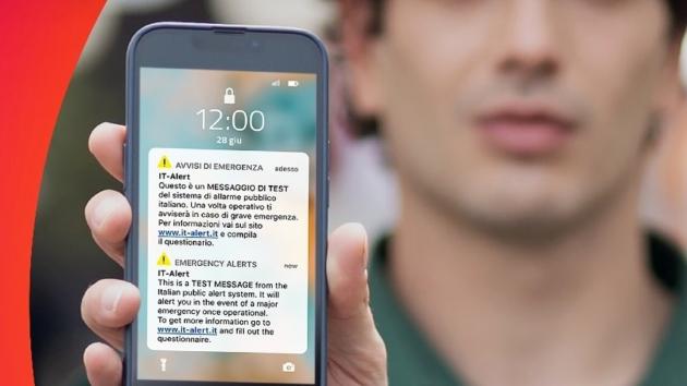 It-alert, test annunciati in tutta Italia. Milioni di cellulari riceveranno messaggi di allarme in caso di attacchi nucleari, calamità naturali ed emergenze