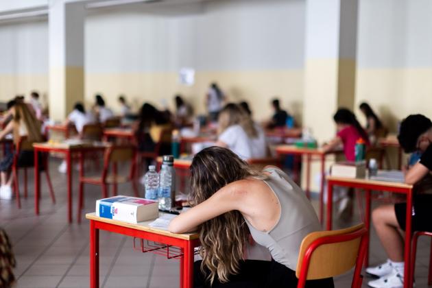 Maturità 2023, gli errori più clamorosi: i dipinti di Pascoli, l’estetista D’Annunzio, Divina Commedia di Garibaldi, “Uno, nessuno e 250mila” e il campo di concentrazione di Auschwitz 