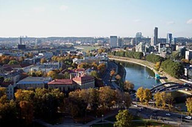 Vilnius, un patetico teatro dell'imperialismo occidentale 
