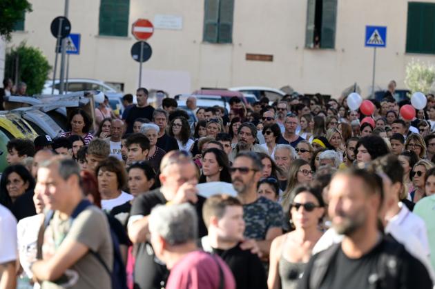 Michelle Causo, in 100 devastano casa del killer durante manifestazione: “Lo Stato dov’è?”, denunciati